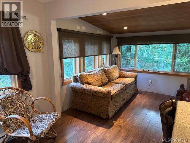 4 8290 Sa-seen-os Rd, Youbou