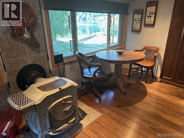 4 8290 Sa-seen-os Rd, Youbou