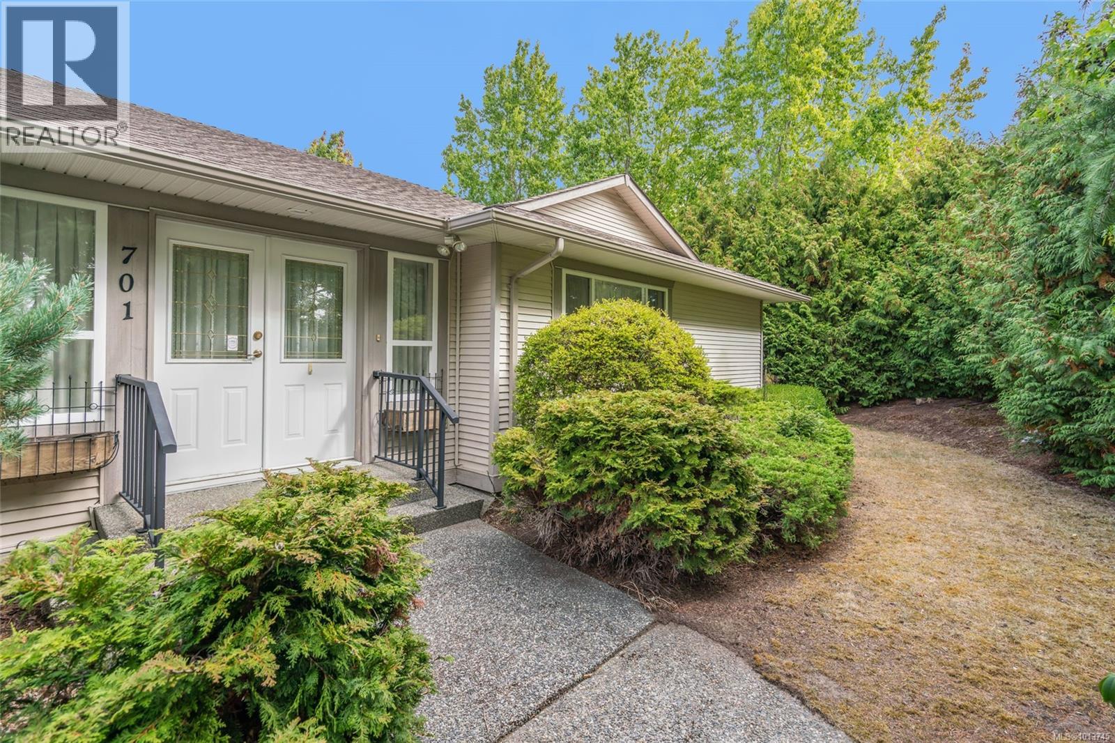 701 Humphrey Rd, Parksville