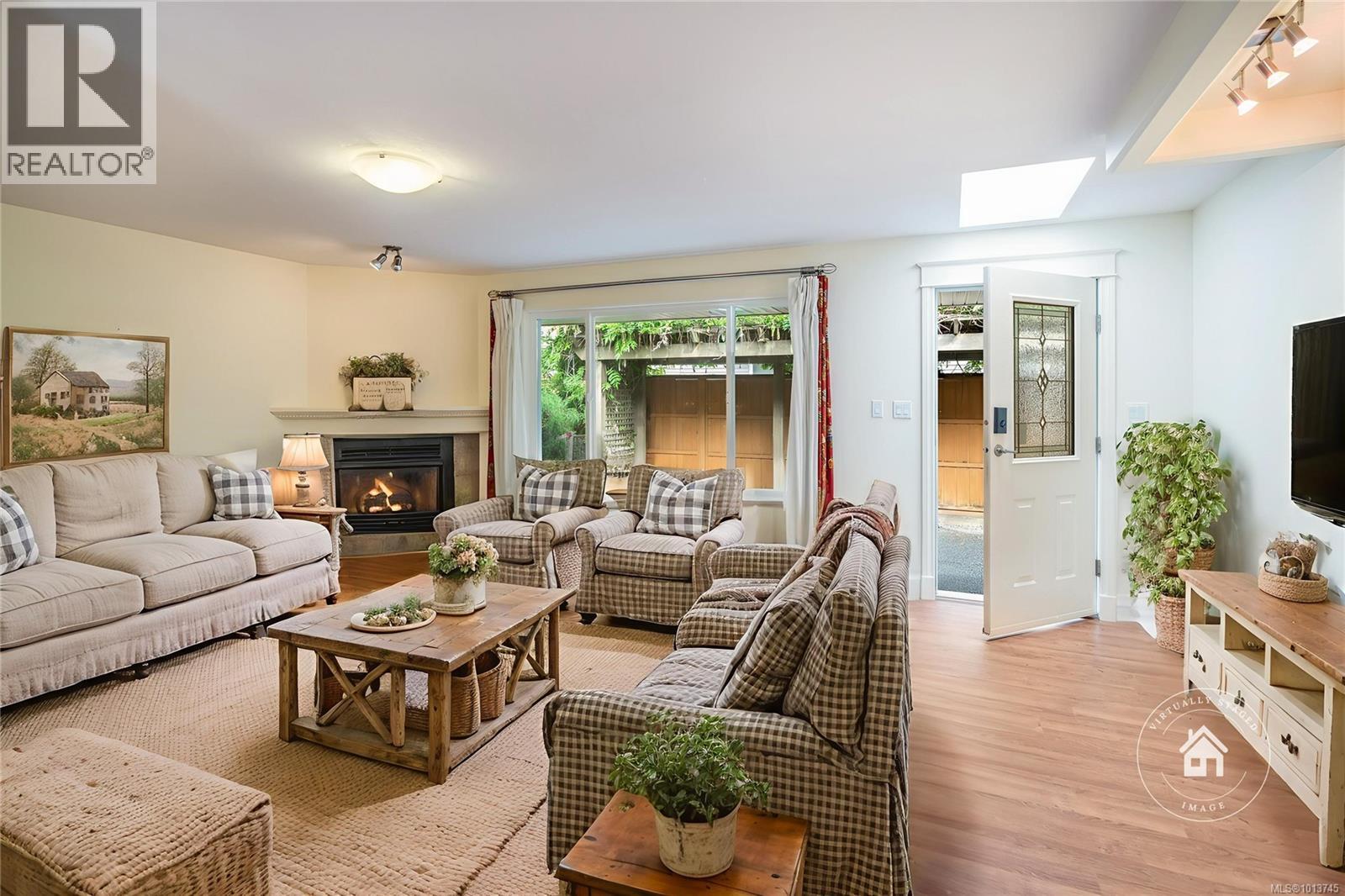 701 Humphrey Rd, Parksville