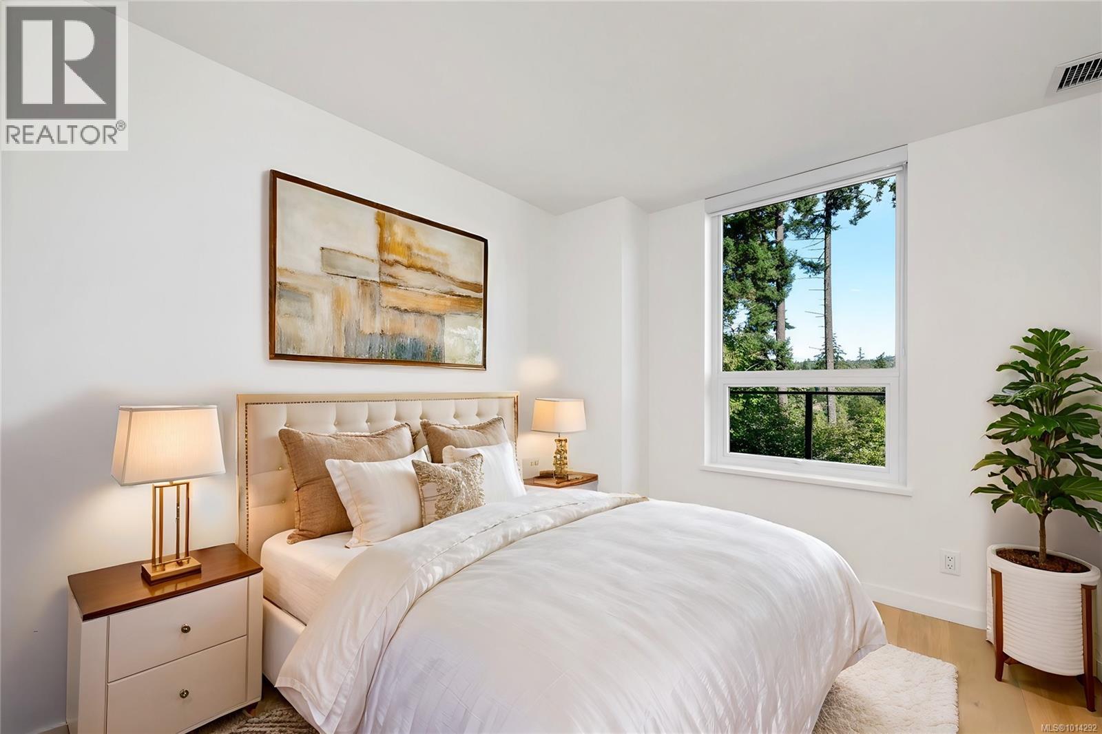 220 2000 Hannington Road, Langford