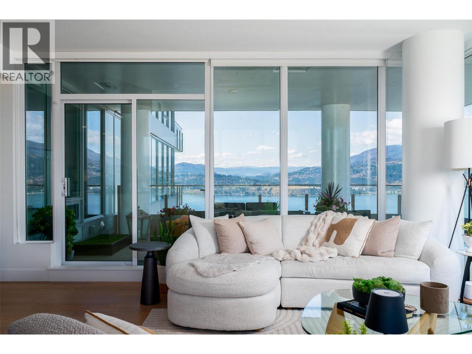 3006 1191 Sunset Drive, Kelowna