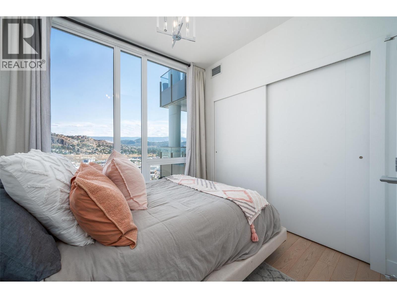 3006 1191 Sunset Drive, Kelowna