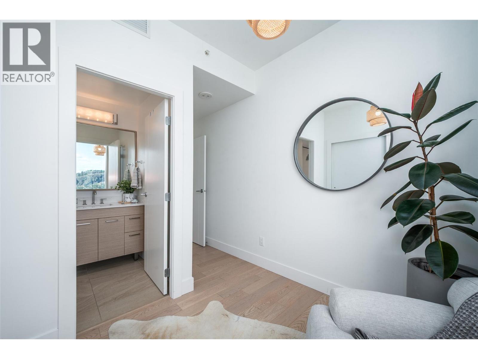 3006 1191 Sunset Drive, Kelowna