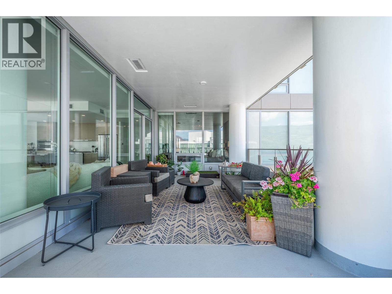 3006 1191 Sunset Drive, Kelowna