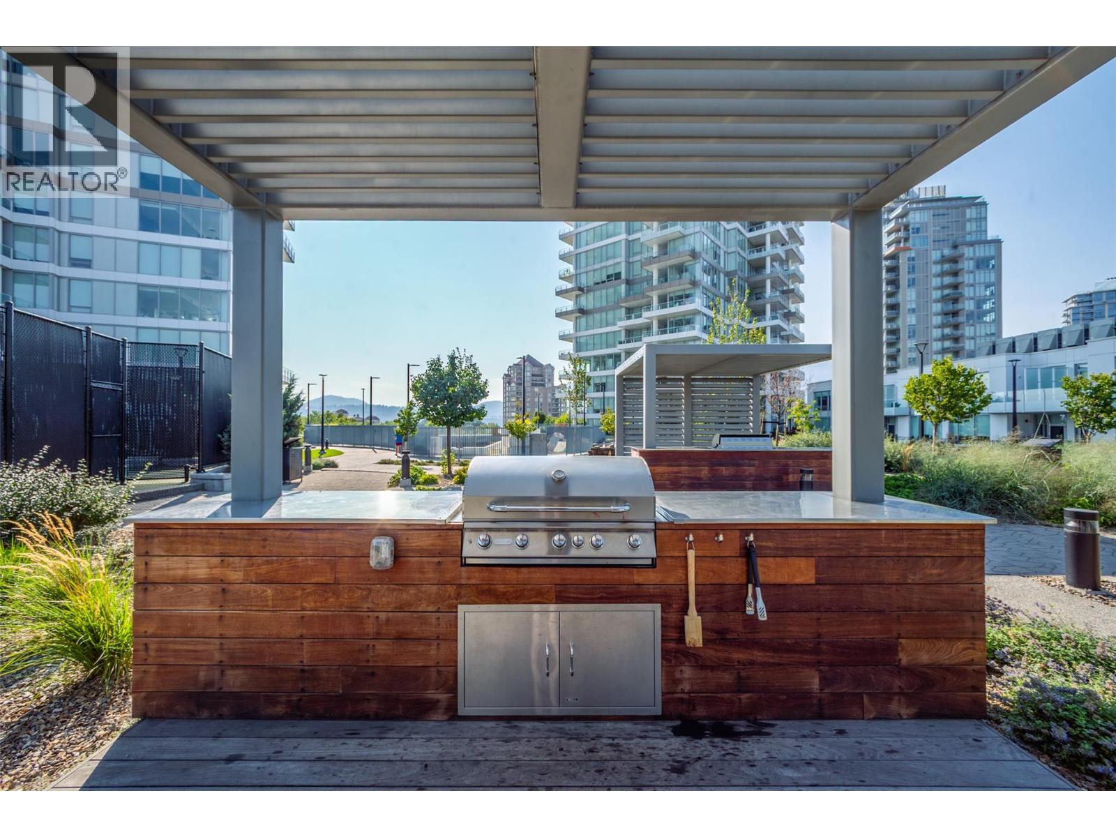 3006 1191 Sunset Drive, Kelowna