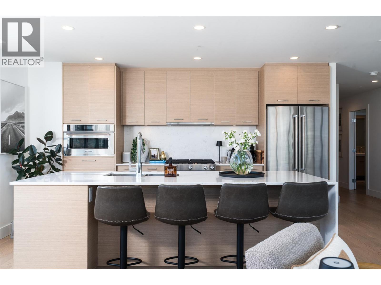 3006 1191 Sunset Drive, Kelowna