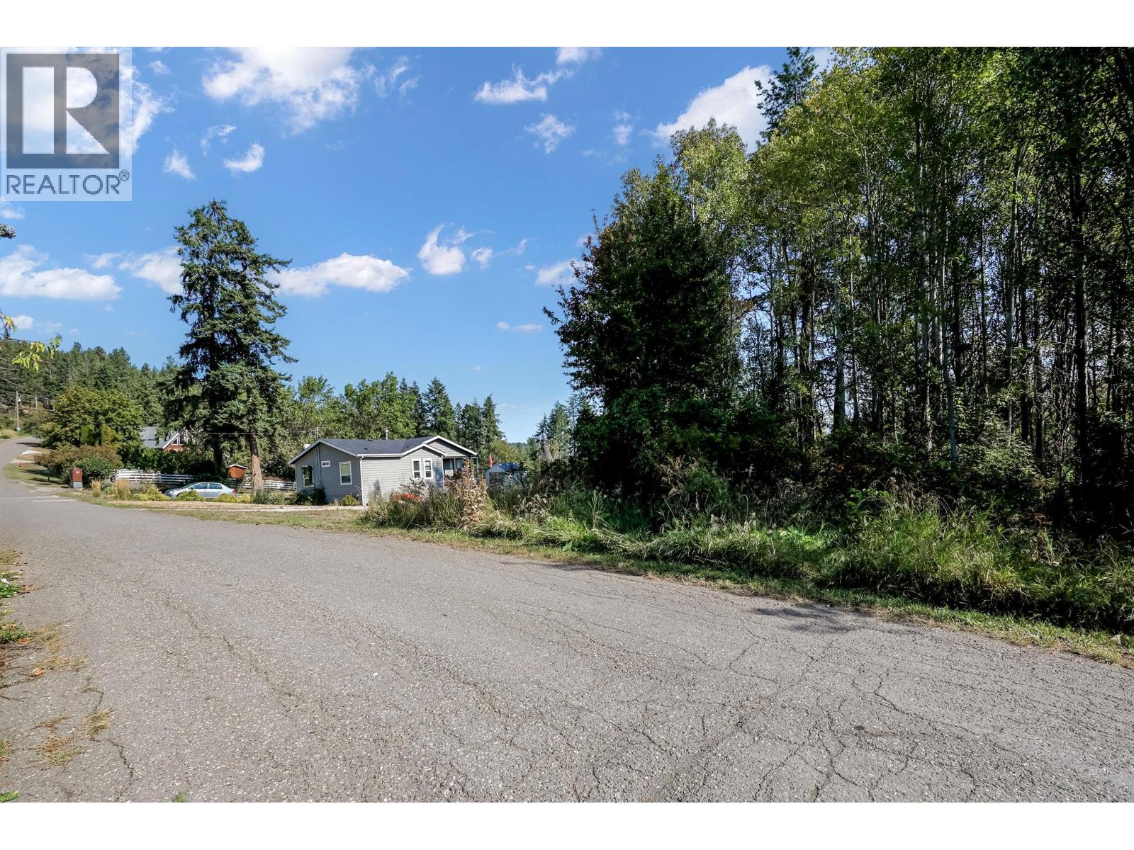  325 Kildare Way, Vernon