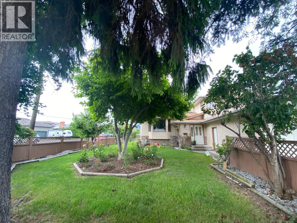  3343 Gordon Drive, Kelowna