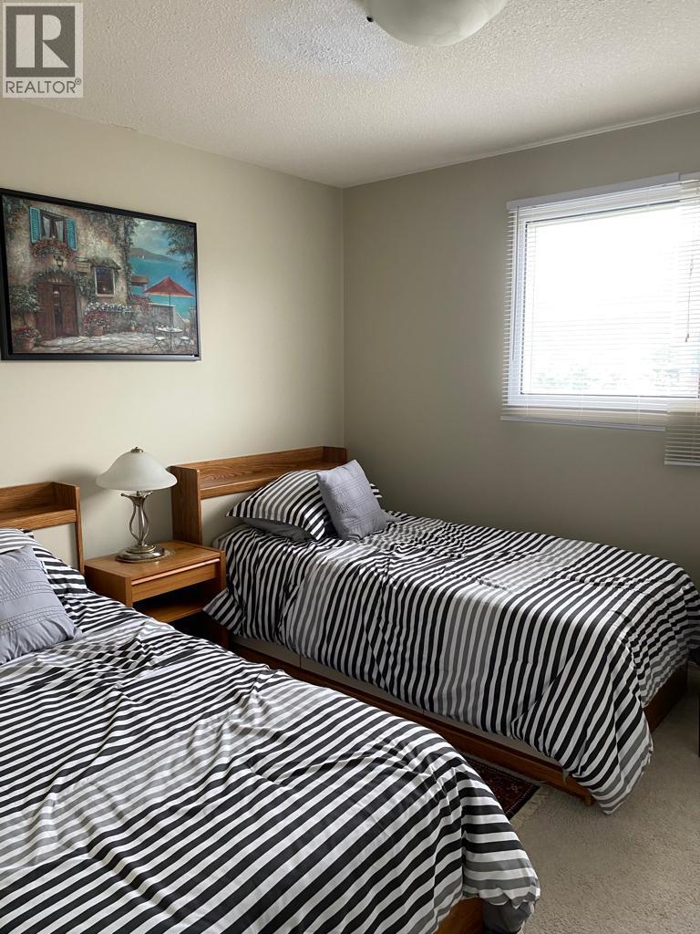  3343 Gordon Drive, Kelowna