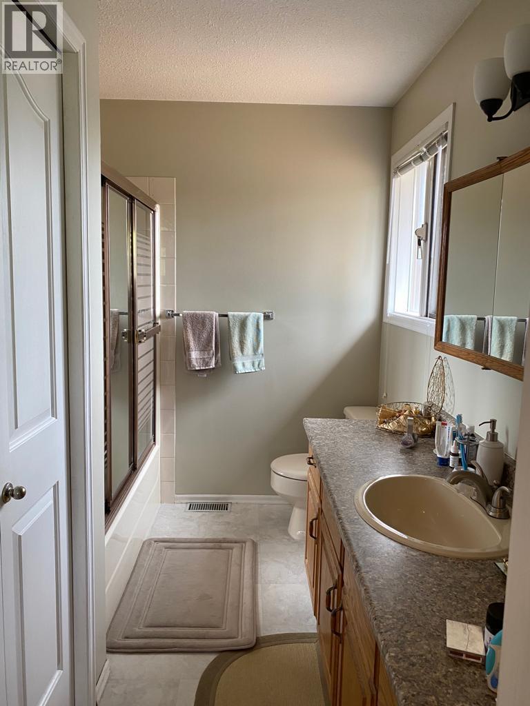  3343 Gordon Drive, Kelowna