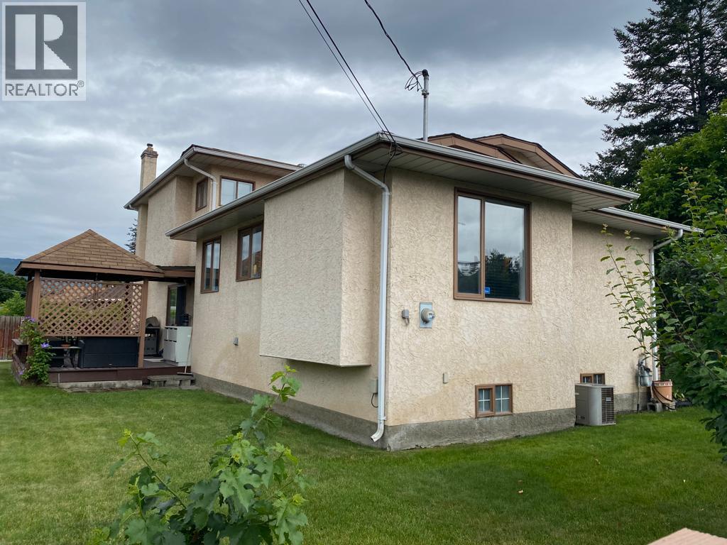  3343 Gordon Drive, Kelowna