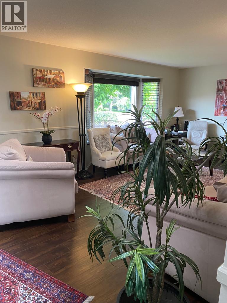  3343 Gordon Drive, Kelowna