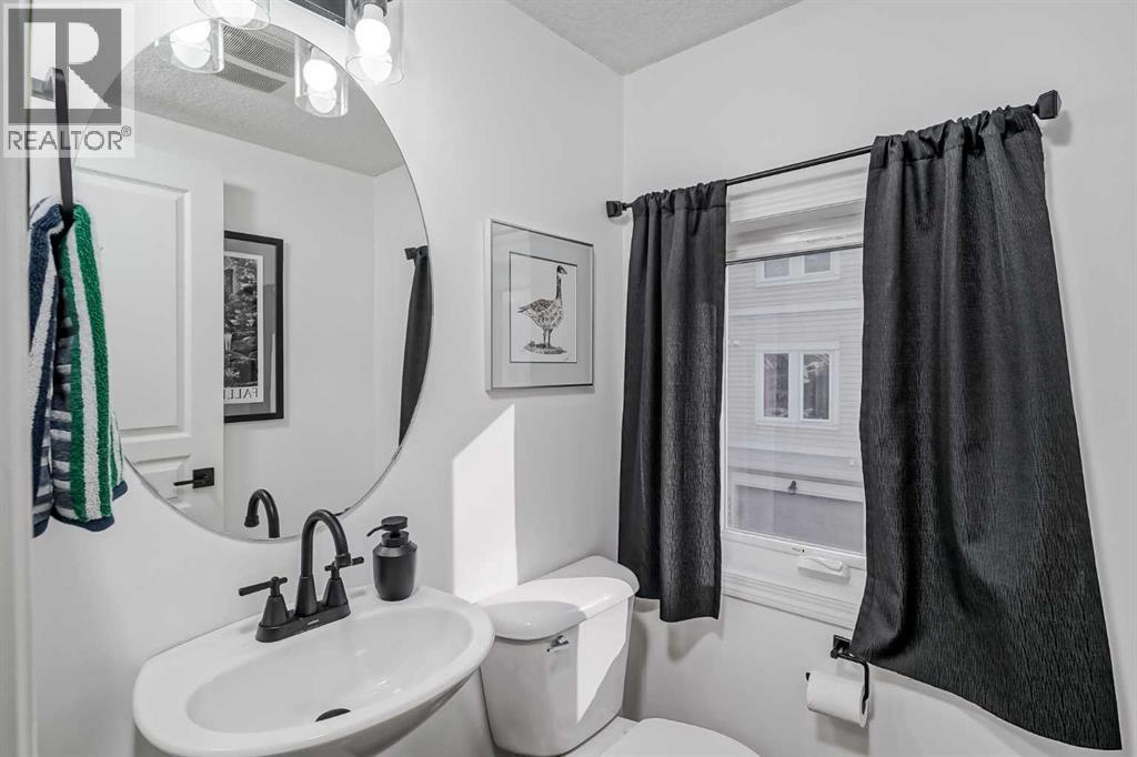 Single Family House for Sale in  Auburn Bay Close SE Auburn Bay Calgary 