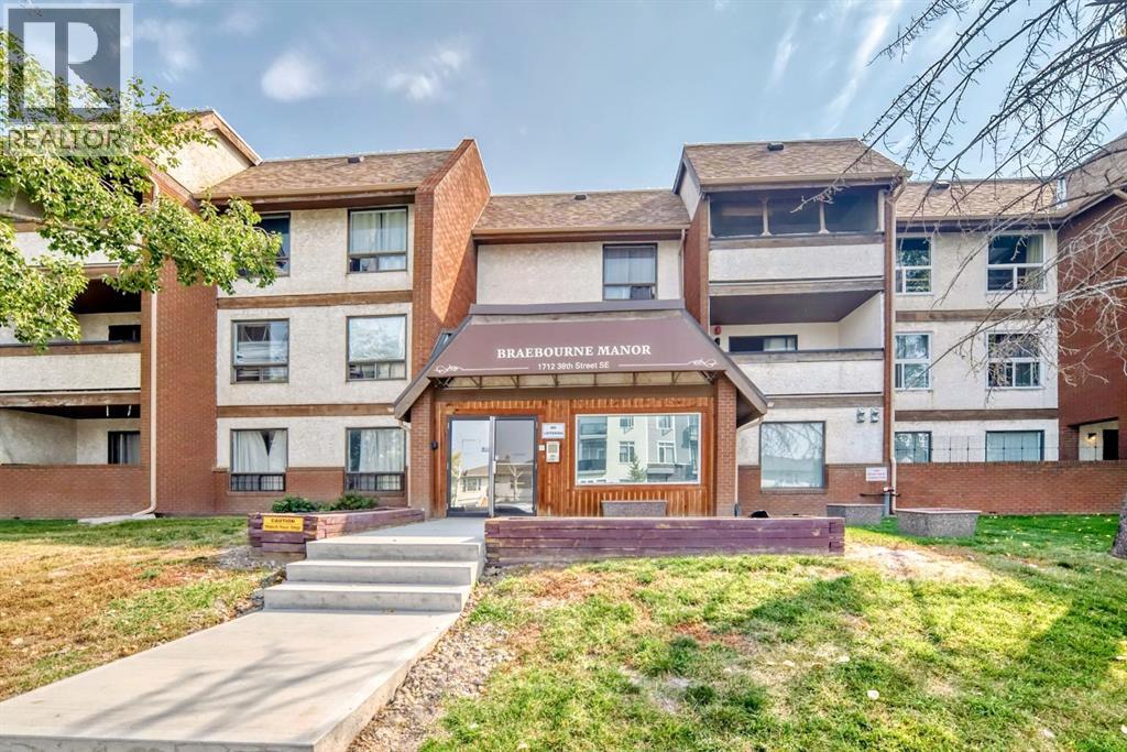 306, 1712 38 Street SE, Calgary, Alberta