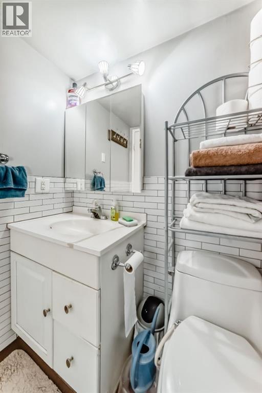 Single Family House for Sale in    Street SE Forest Lawn Calgary 