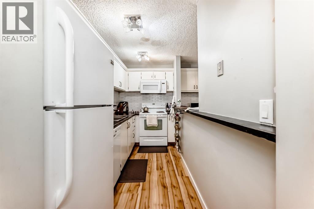 Single Family House for Sale in    Street SE Forest Lawn Calgary 