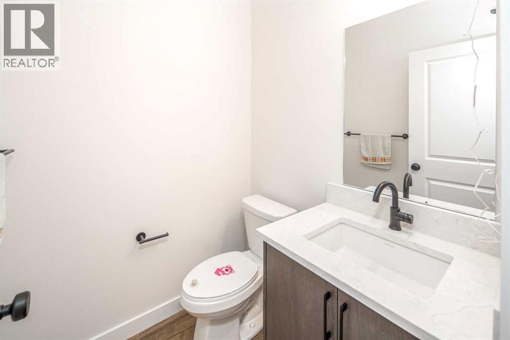 Single Family House for Sale in  Calhoun Hill NE Livingston Calgary 