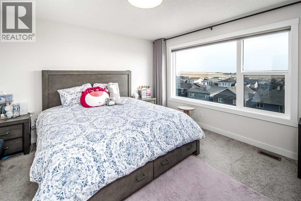 Single Family House for Sale in  Calhoun Hill NE Livingston Calgary 