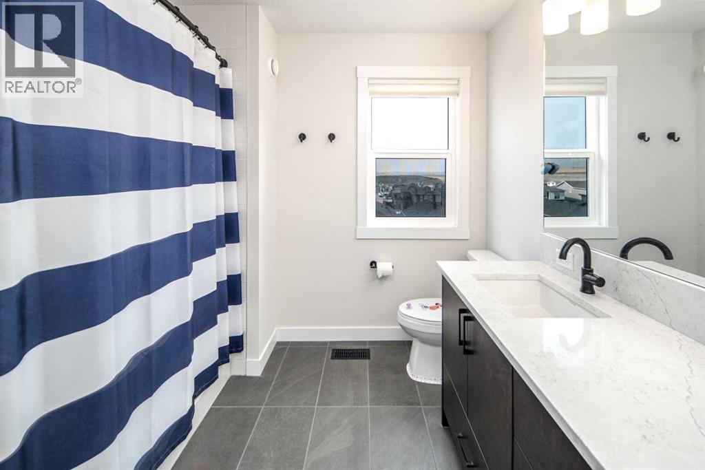 Single Family House for Sale in  Calhoun Hill NE Livingston Calgary 