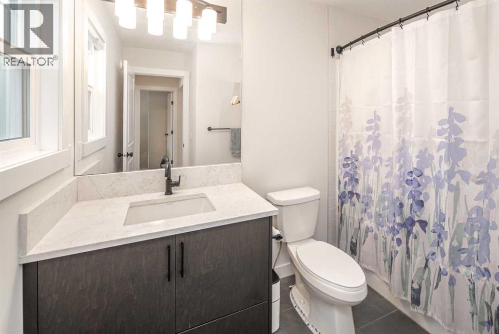 Single Family House for Sale in  Calhoun Hill NE Livingston Calgary 