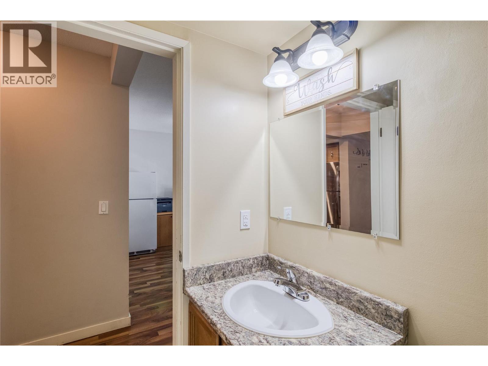 151 1050 Springfield Road, Kelowna