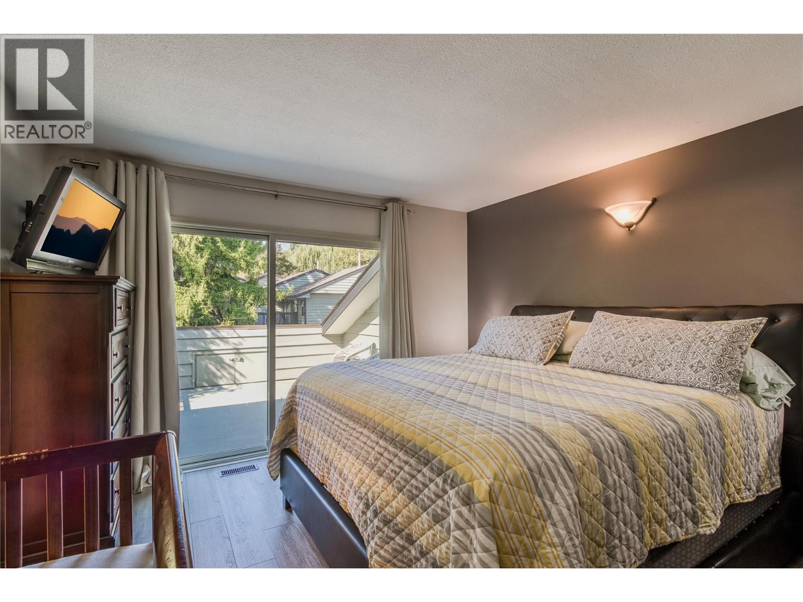 151 1050 Springfield Road, Kelowna