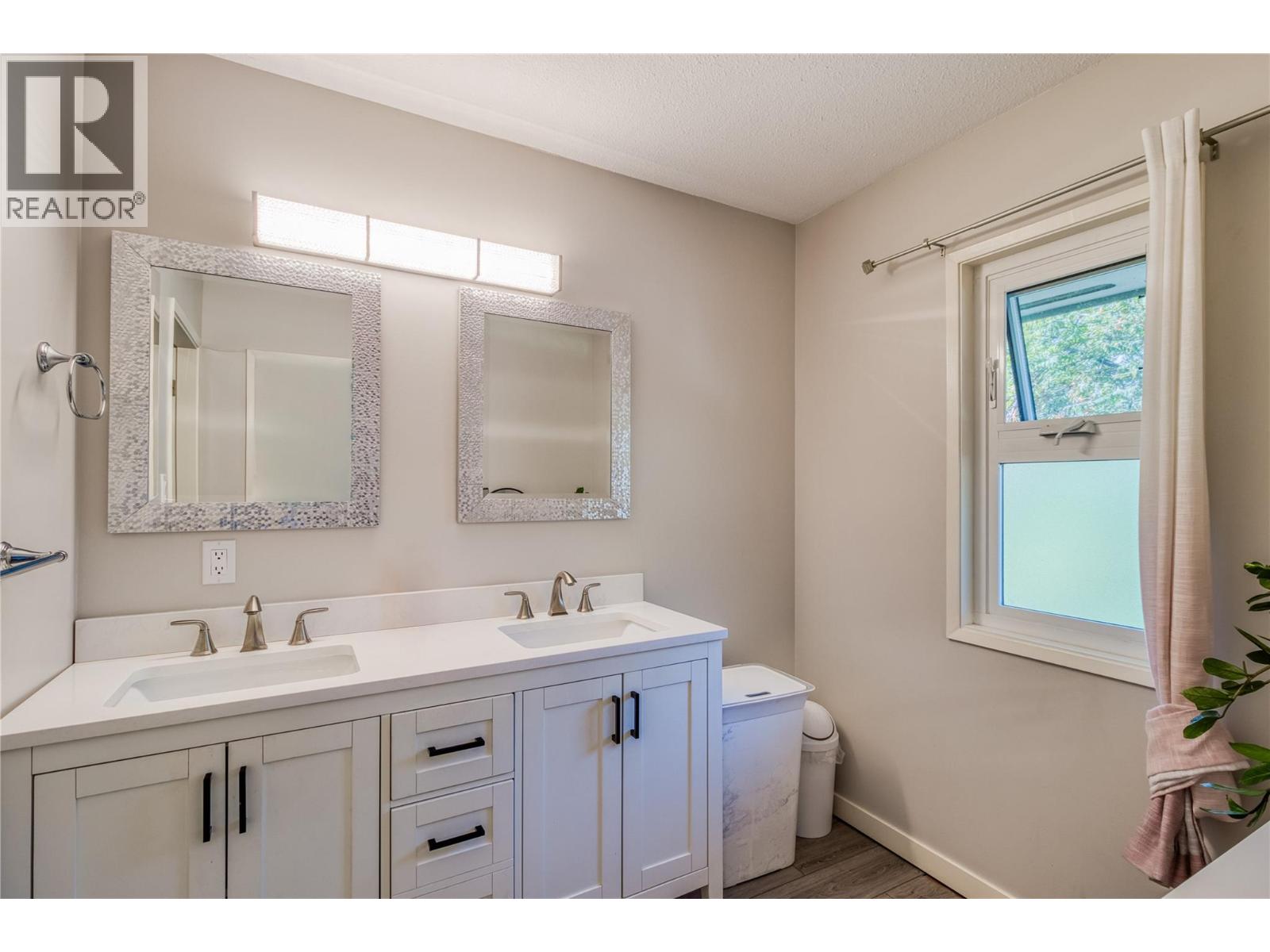 151 1050 Springfield Road, Kelowna