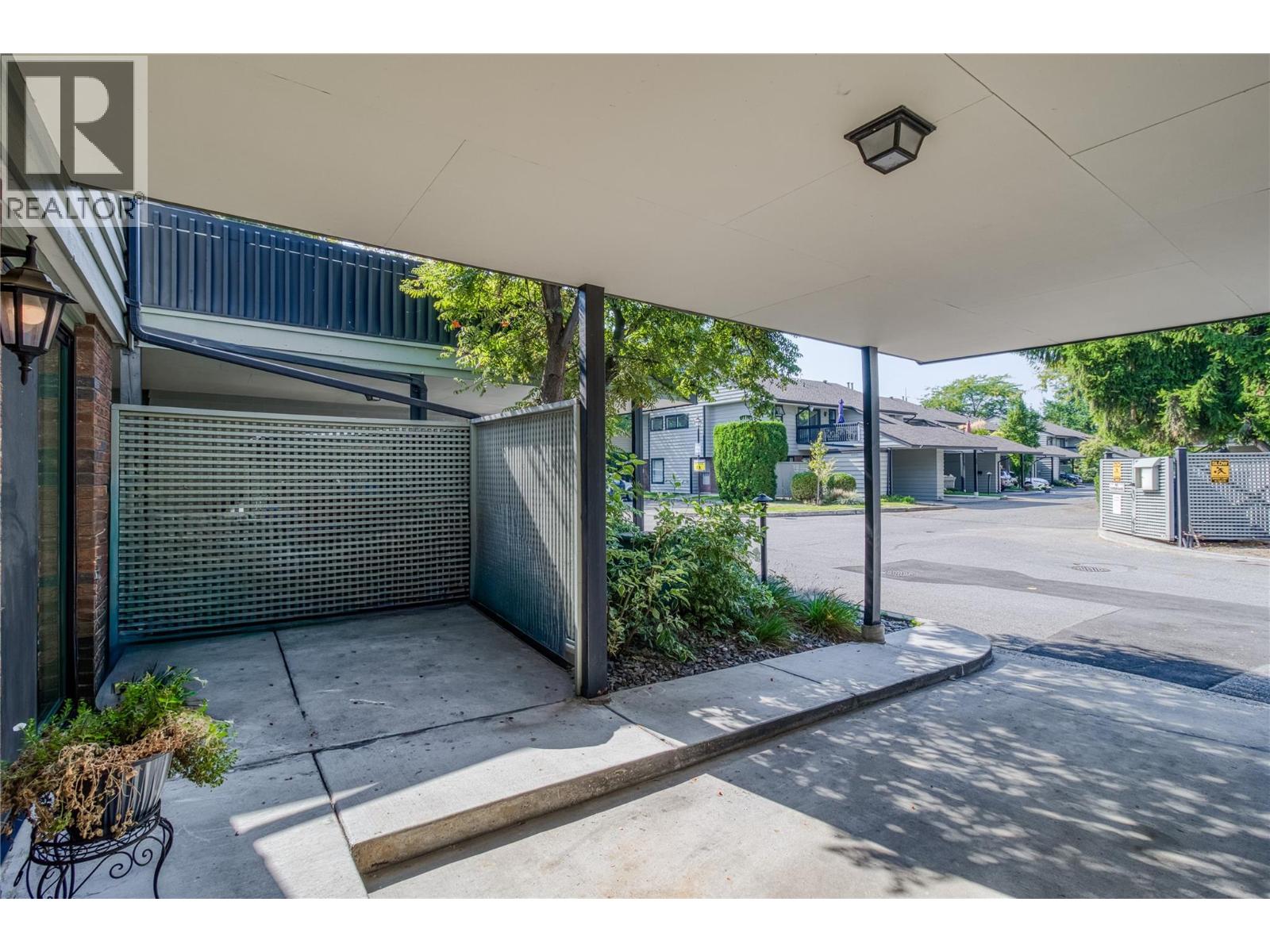 151 1050 Springfield Road, Kelowna