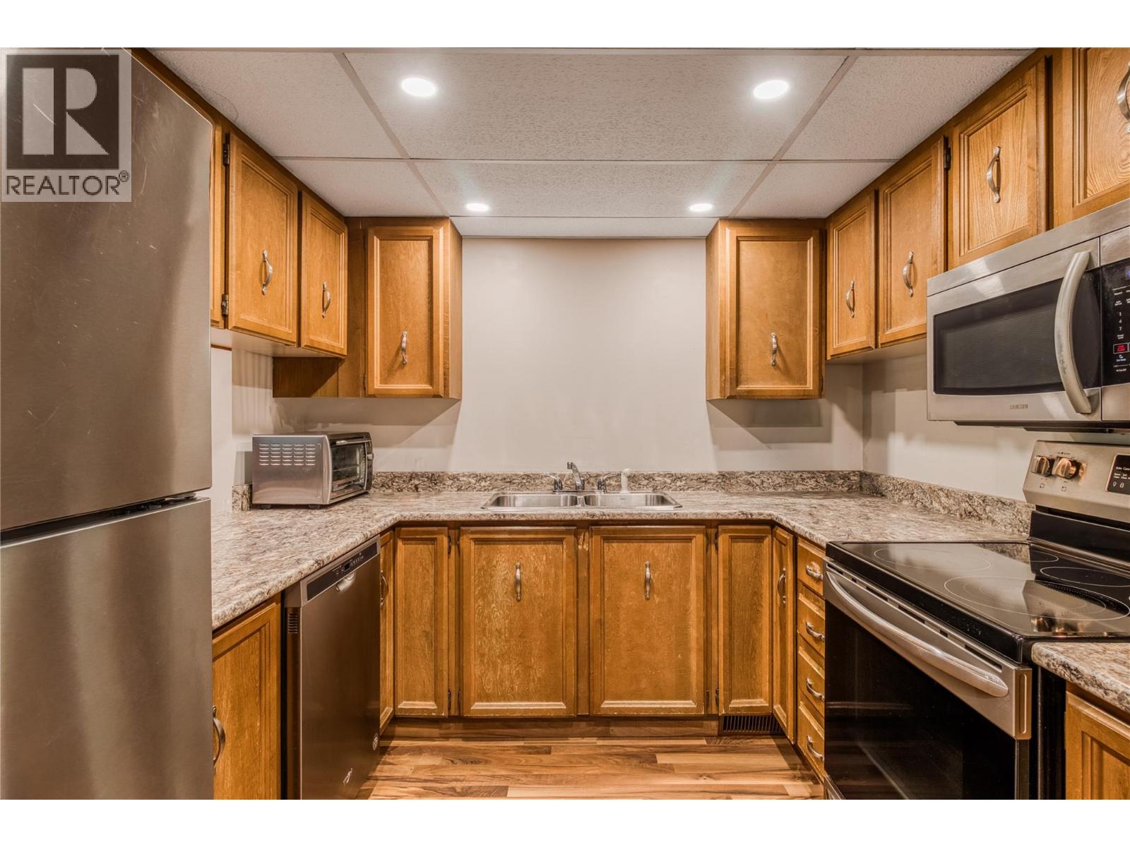 151 1050 Springfield Road, Kelowna