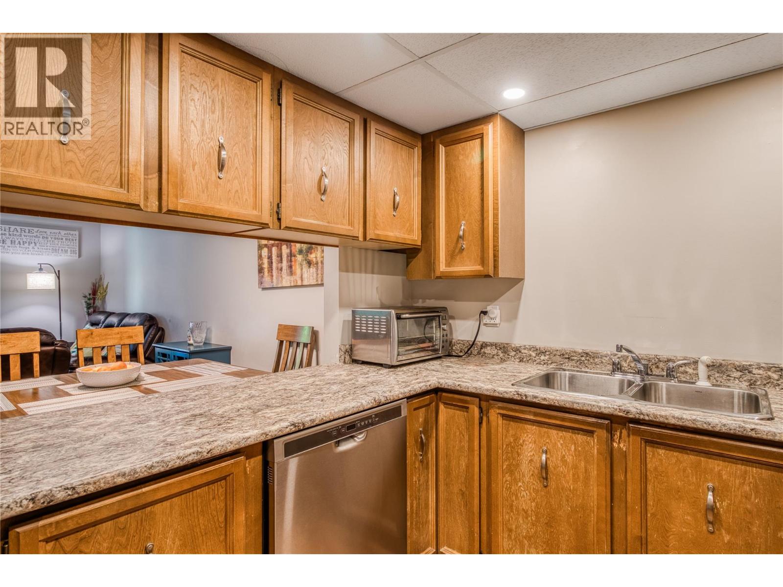 151 1050 Springfield Road, Kelowna
