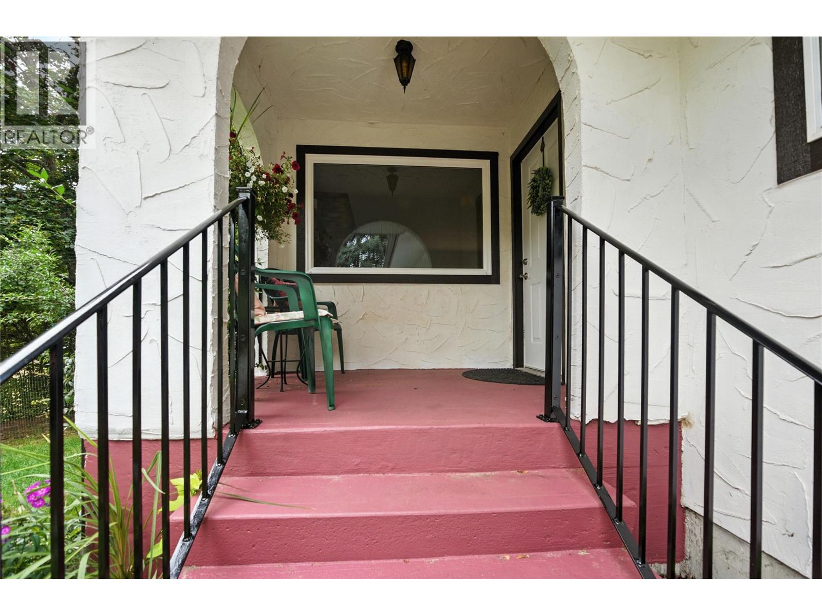 144 100th Street, Castlegar