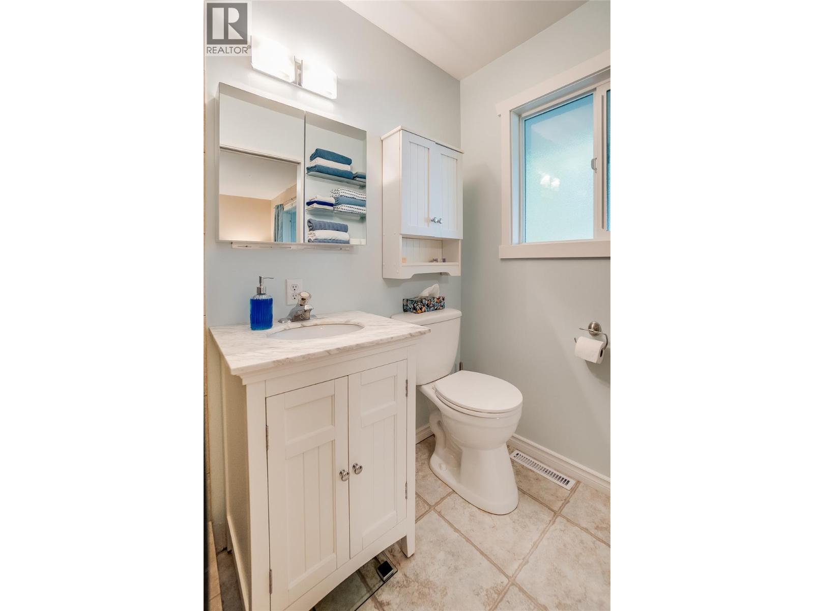 144 100th Street, Castlegar