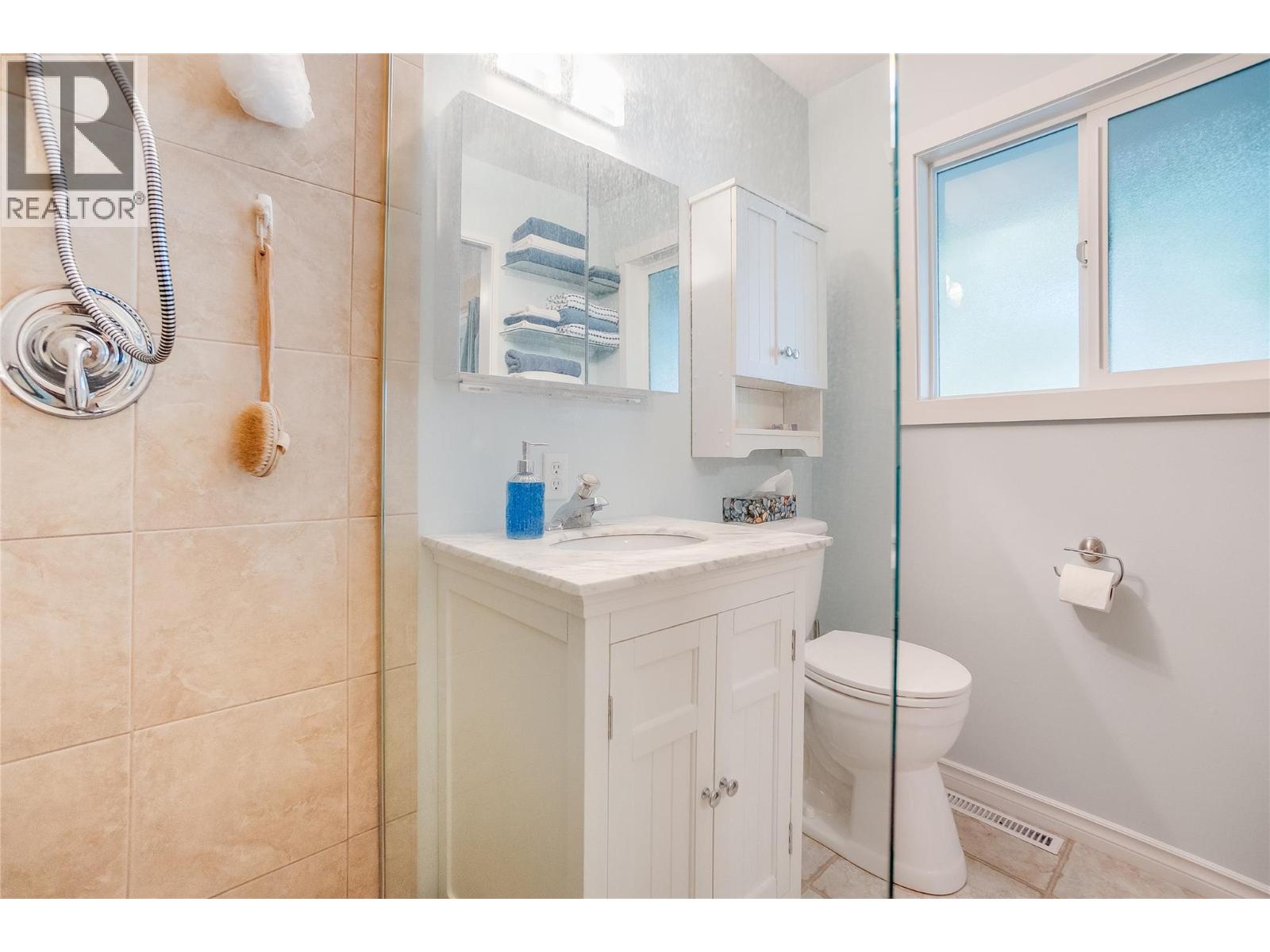 144 100th Street, Castlegar