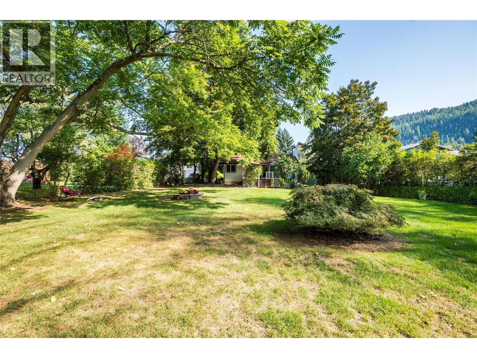 144 100th Street, Castlegar