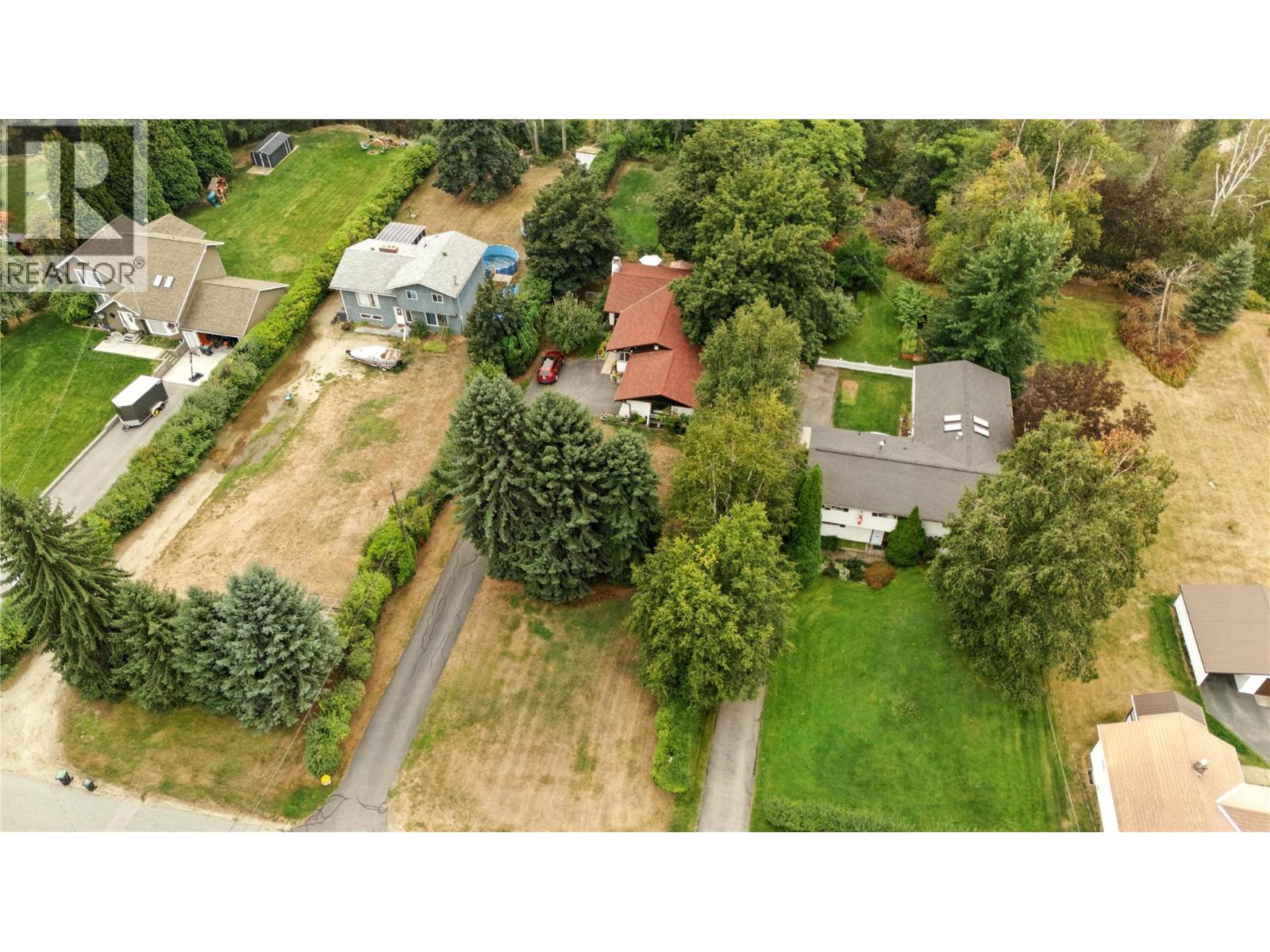 144 100th Street, Castlegar