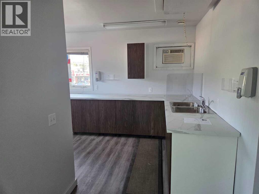 508 1 Street West, Cochrane
