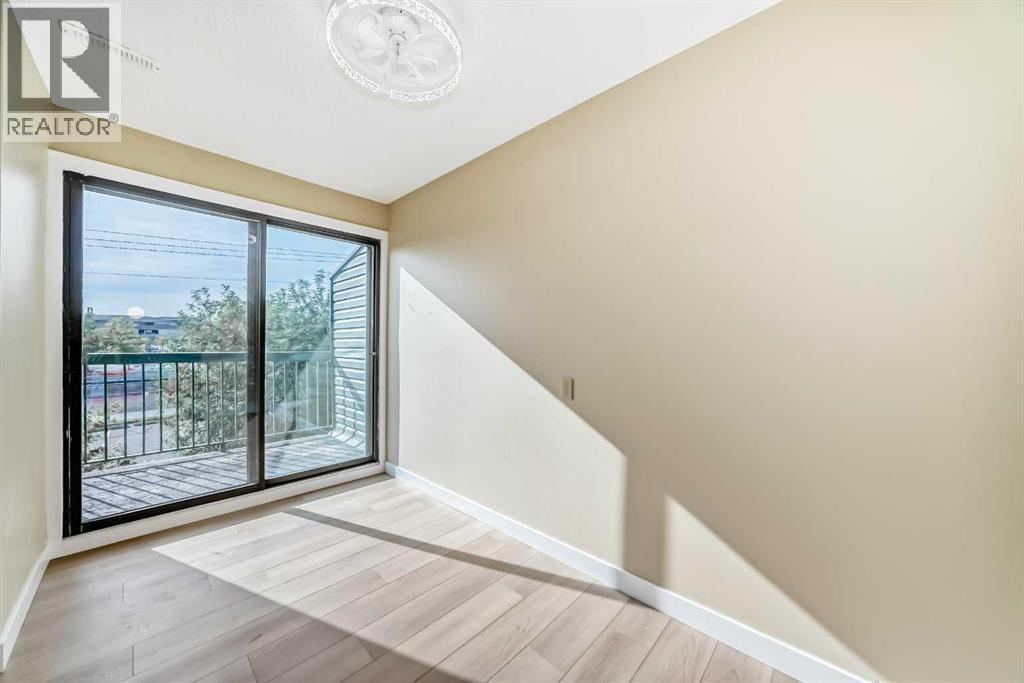 Single Family House for Sale in    Street NE Rundle Calgary 