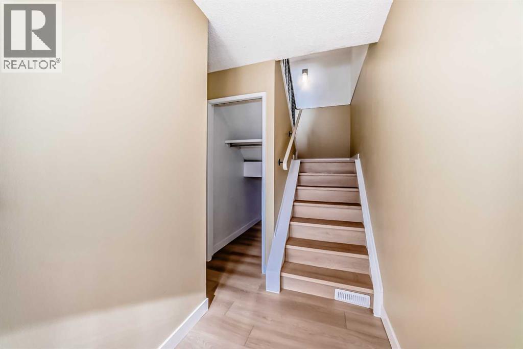 Single Family House for Sale in    Street NE Rundle Calgary 