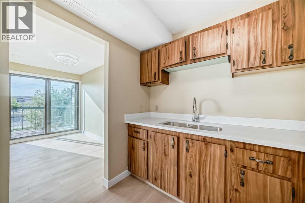 Single Family House for Sale in    Street NE Rundle Calgary 