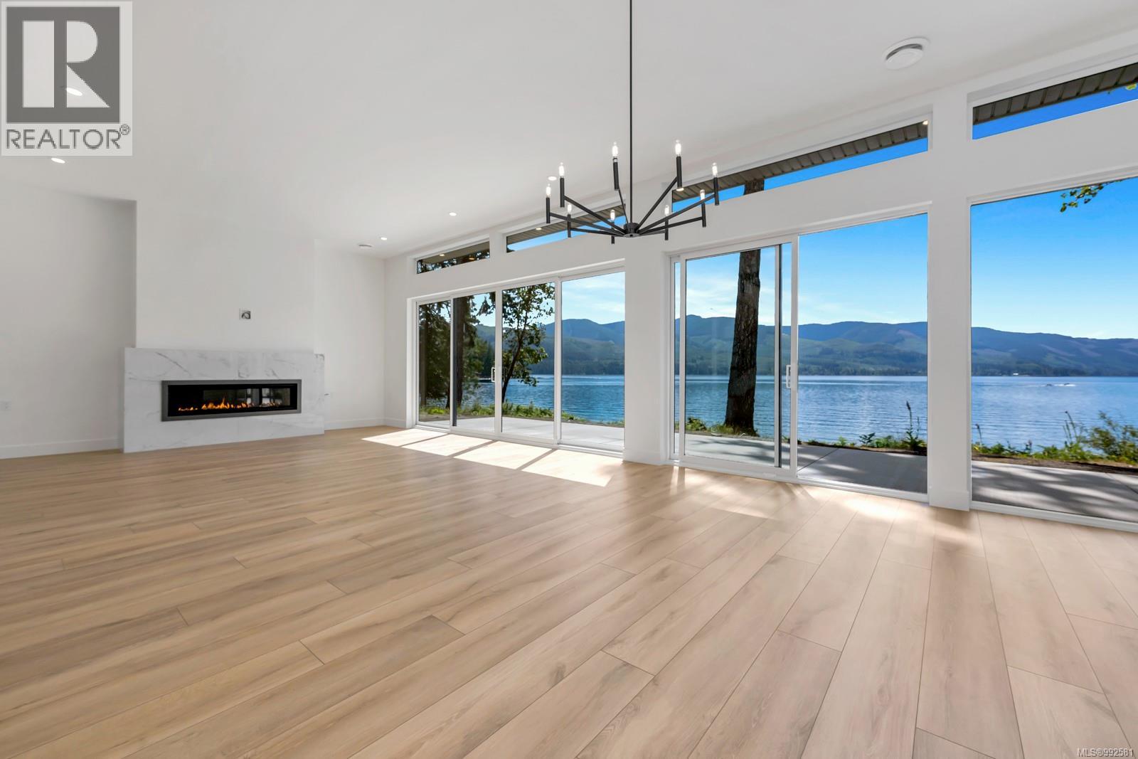 8394 Sa-Seen-Os Rd, Youbou