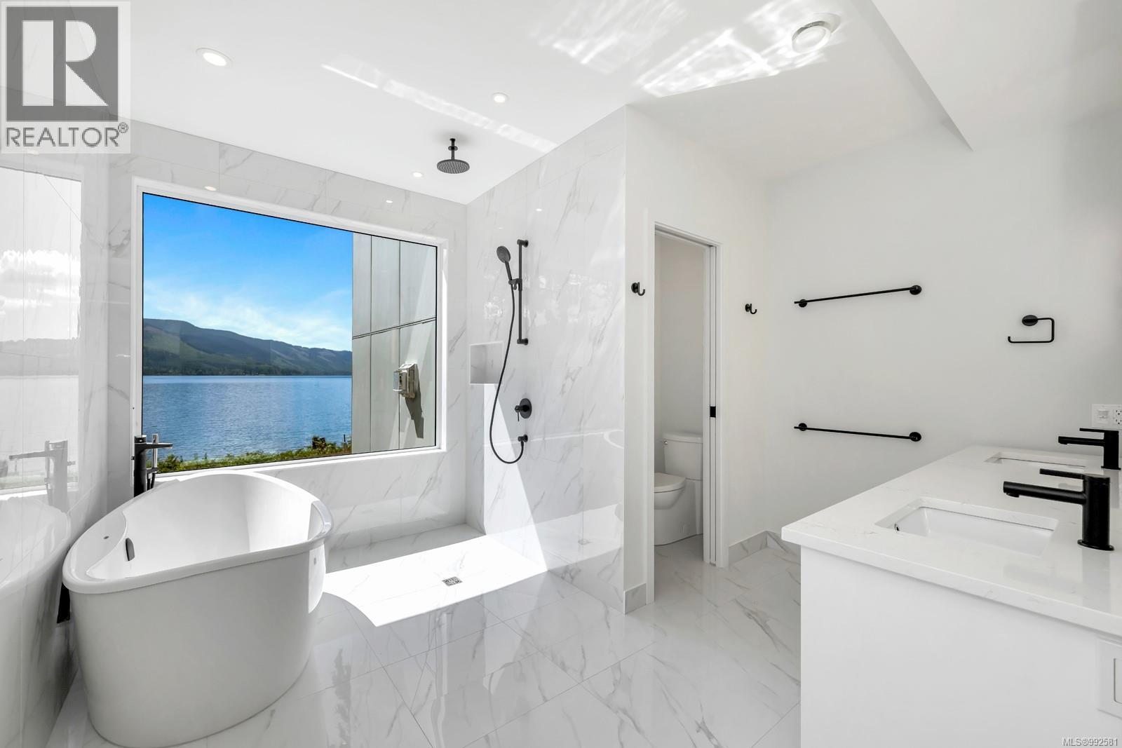 8394 Sa-Seen-Os Rd, Youbou