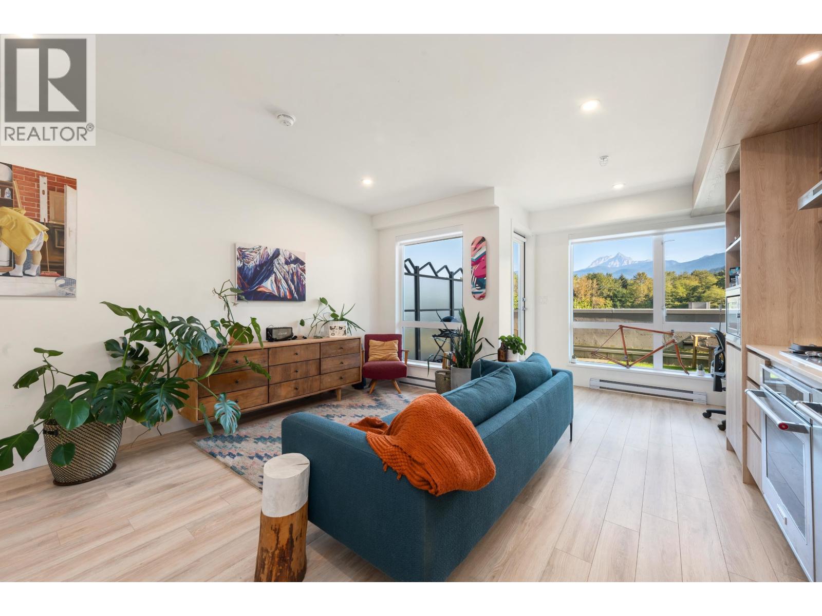 420 38362 BUCKLEY AVENUE, Squamish