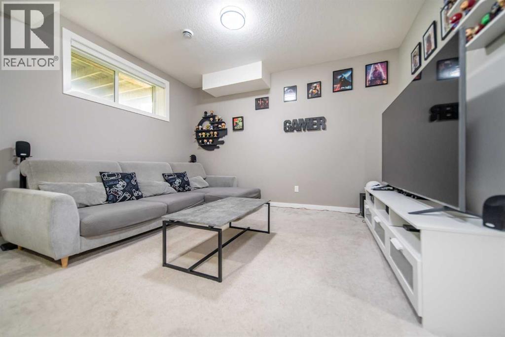 Single Family House for Sale in   Bowness Road NW Montgomery Calgary 