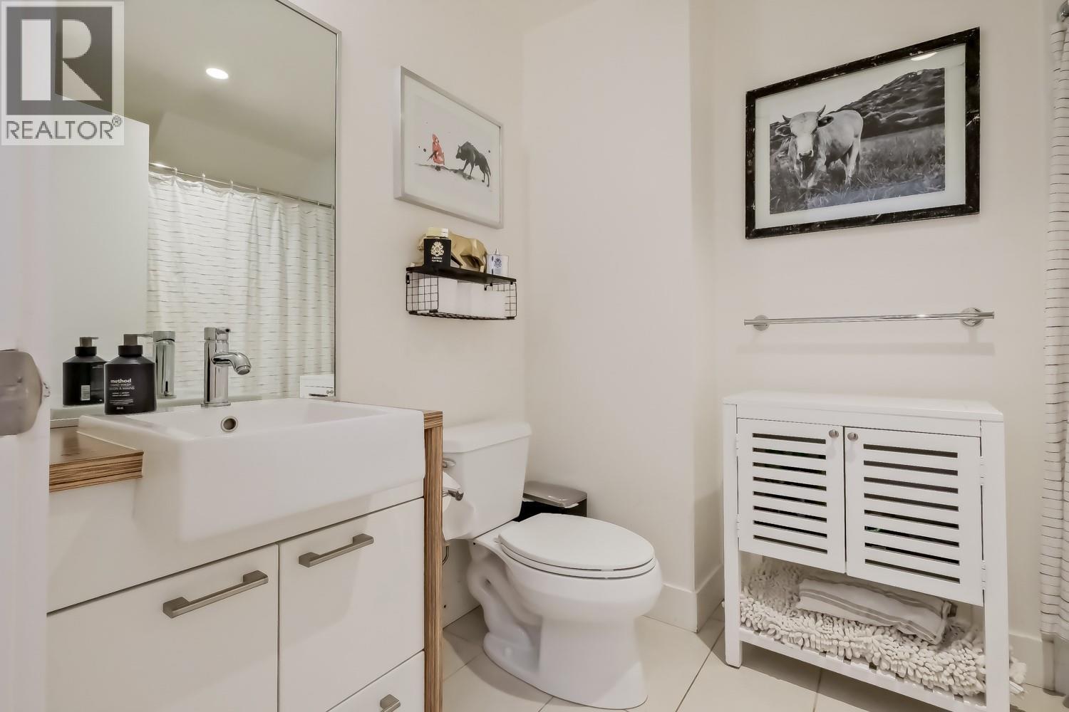412 1289 Ellis Street, Kelowna