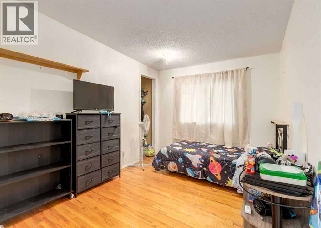 Multi-family House Bungalow for Sale in  Allandale Close SE Acadia Calgary 