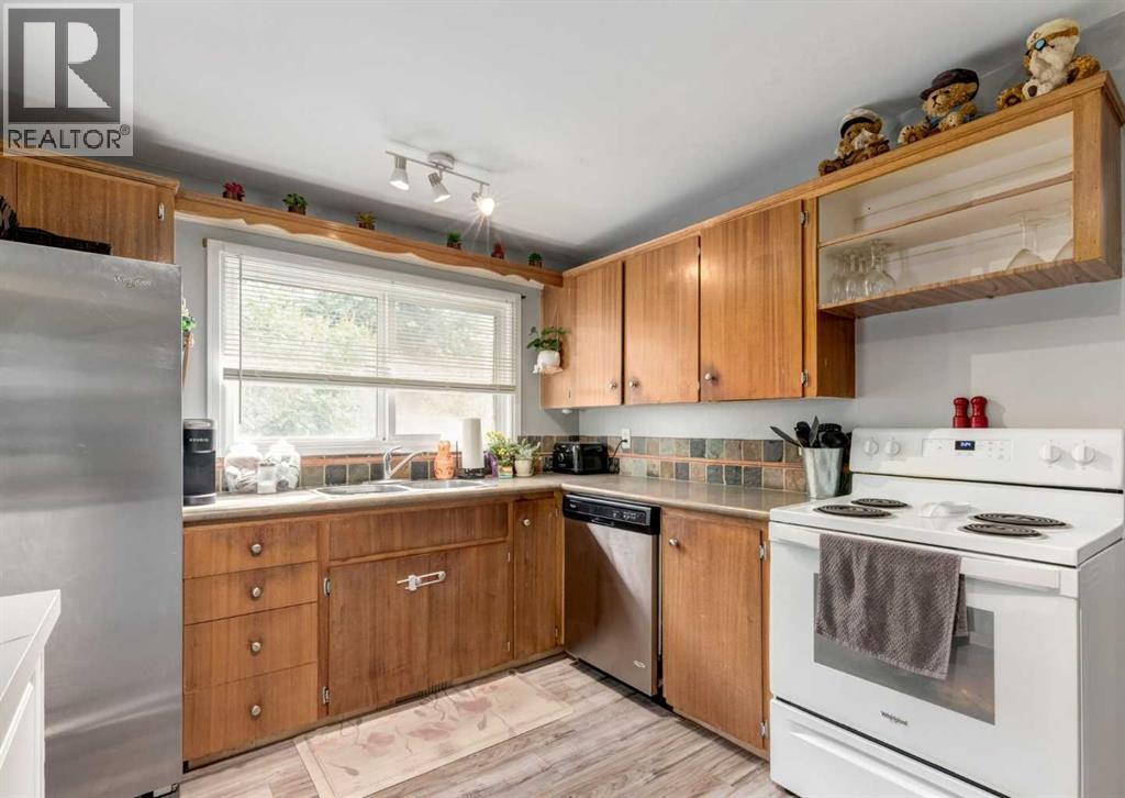 Multi-family House Bungalow for Sale in  Allandale Close SE Acadia Calgary 
