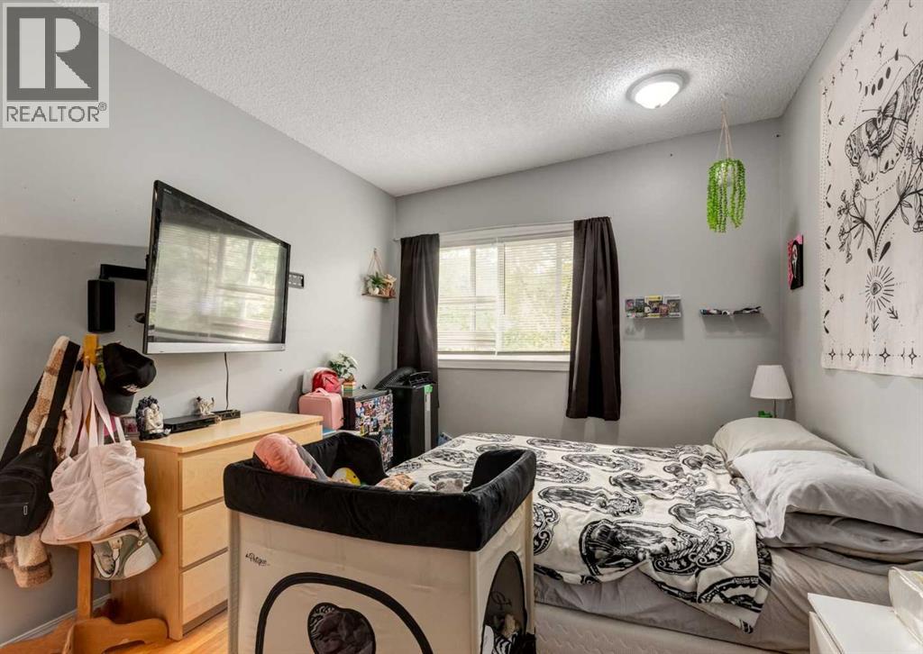 Multi-family House Bungalow for Sale in  Allandale Close SE Acadia Calgary 