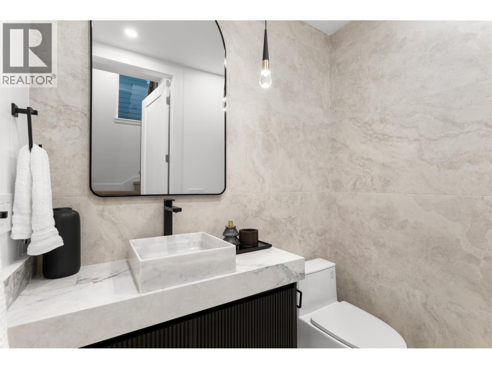 2 4176 BALKAN STREET, Vancouver