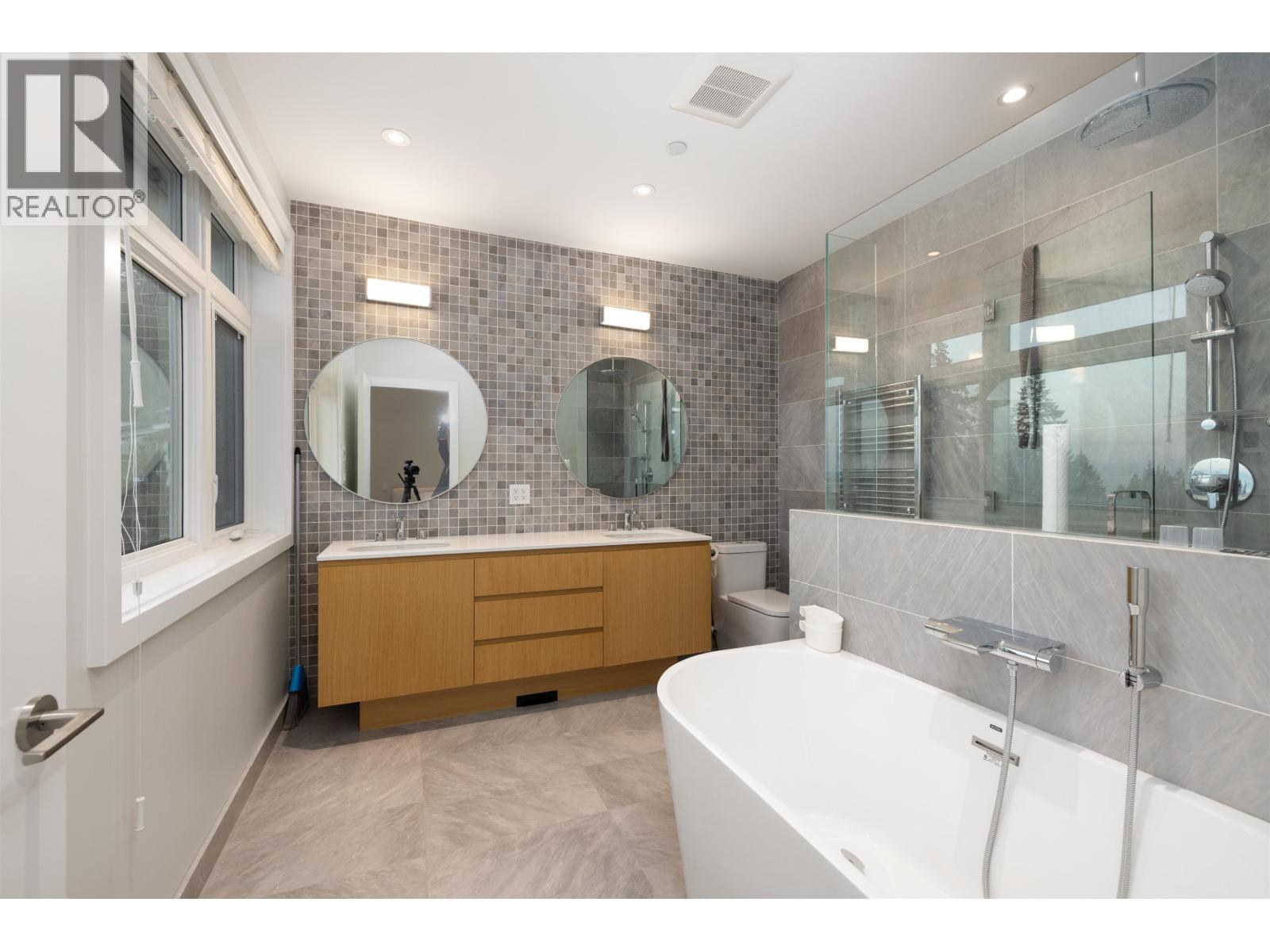 2993 BURFIELD PLACE, West Vancouver